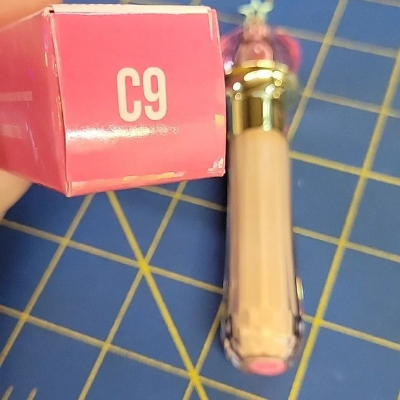 Jeffree Star Magic Star Liquid C9 Concealer 3.4ml New In Box - Picture 4 of 4